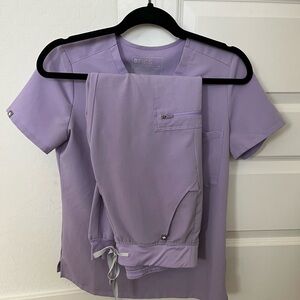 Lavender dew figs scrub set xs petite Zamora joggers Catrina top xxs